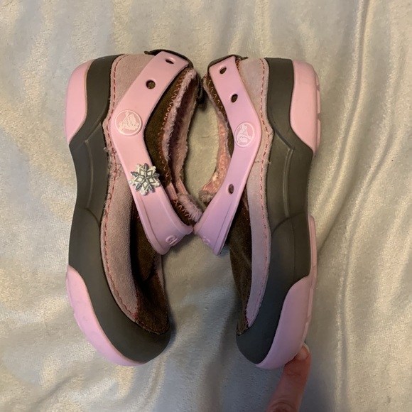 Crocs clog shoes lined light pink brown suede snowflake jibbet size c12 solid - Picture 3 of 7